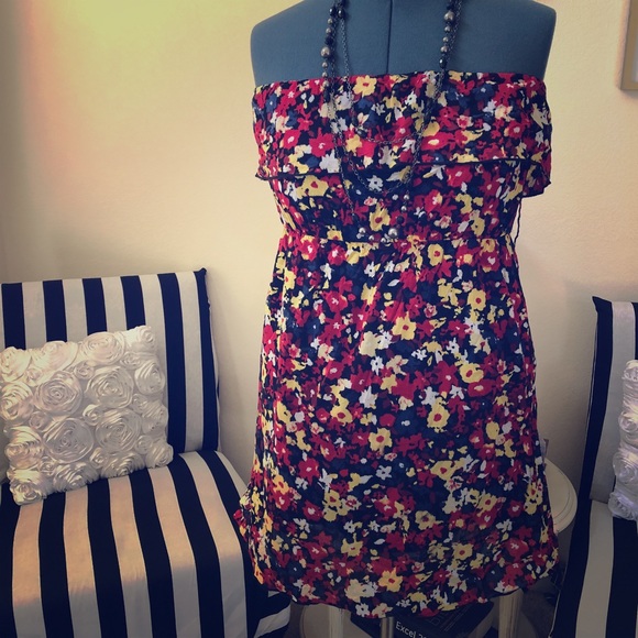 Strapless dress - Picture 1 of 3